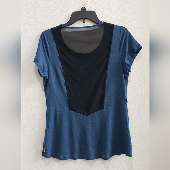 LUCY Short Sleeve Top Blue Black Semi SheerAthletic Workout Shirt size small - Picture 2 of 2